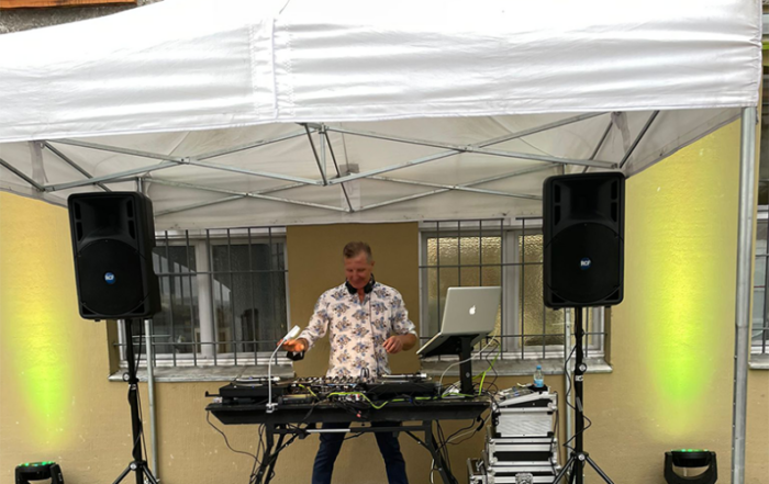 Unser Kollege Nasin als DJ des Abends